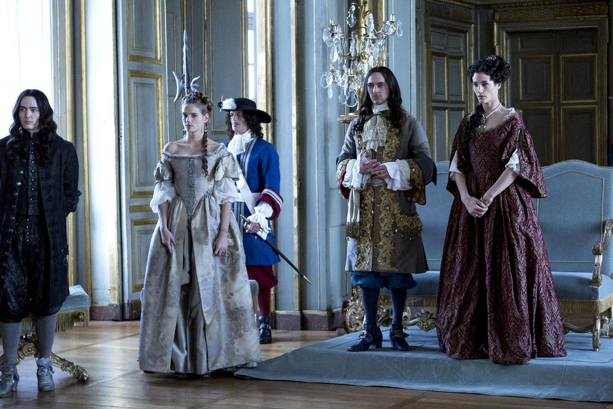 Версаль (Versailles) - кадры из сериала (01).jpg