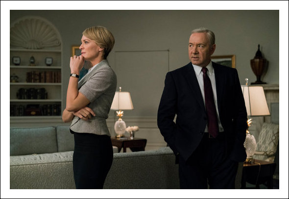 05xp-houseofcards1-superJumbo_2.jpg